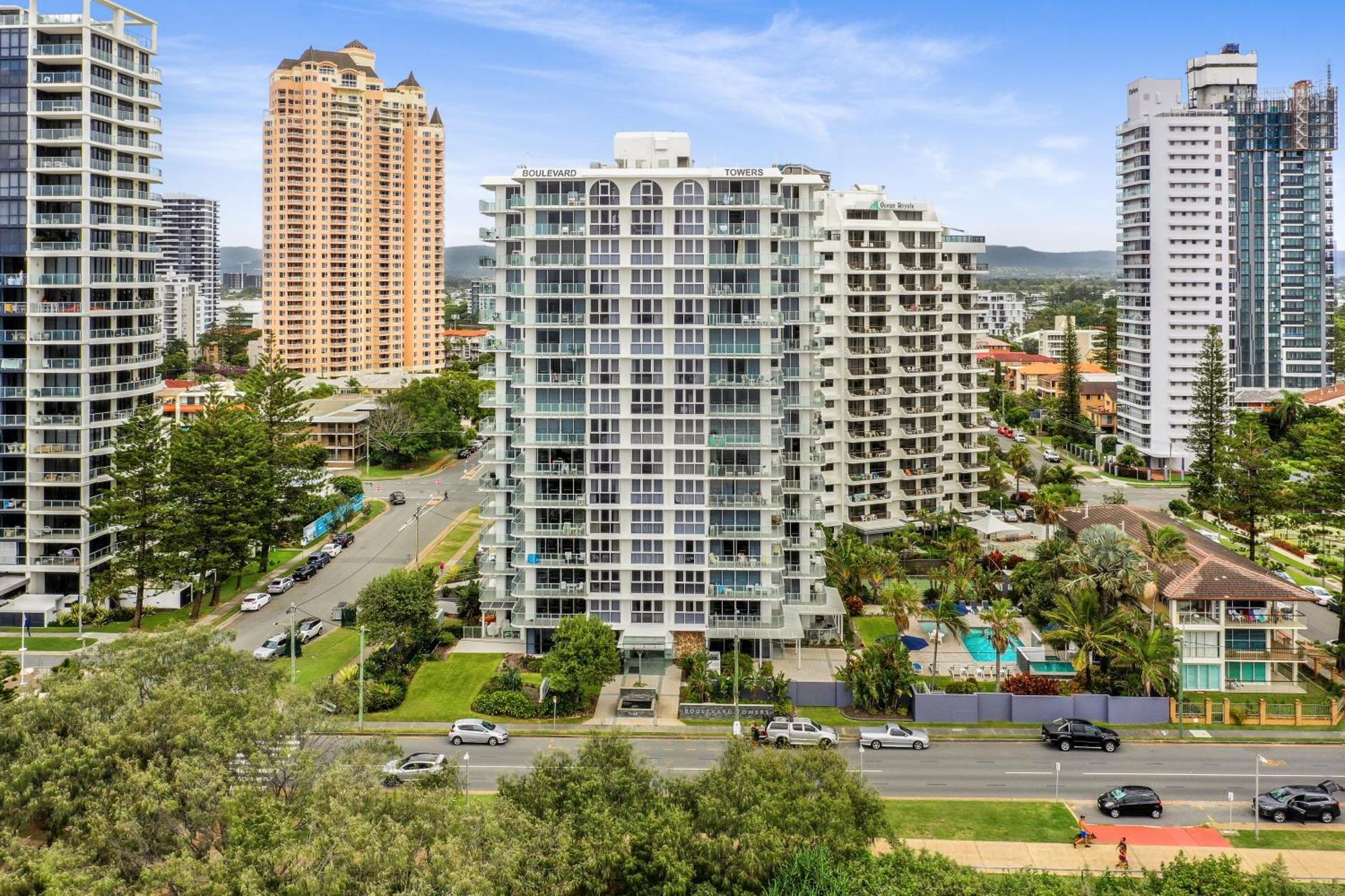 Boulevard Towers On Broadbeach Голд-Кост Екстер'єр фото